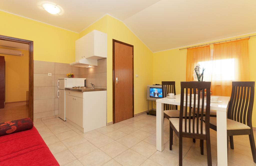 Mara Apartment *